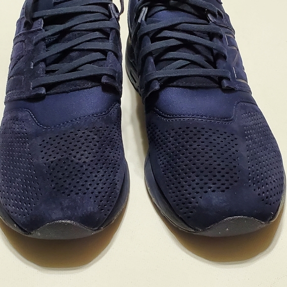 New Balance247  Navy Blue Suede Shoes Size 8.5 - Picture 13 of 15